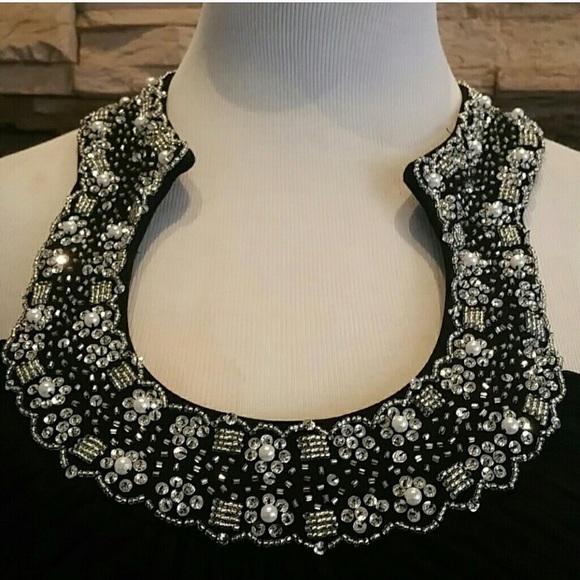 JS Collections formal gown - Picture 3 of 4